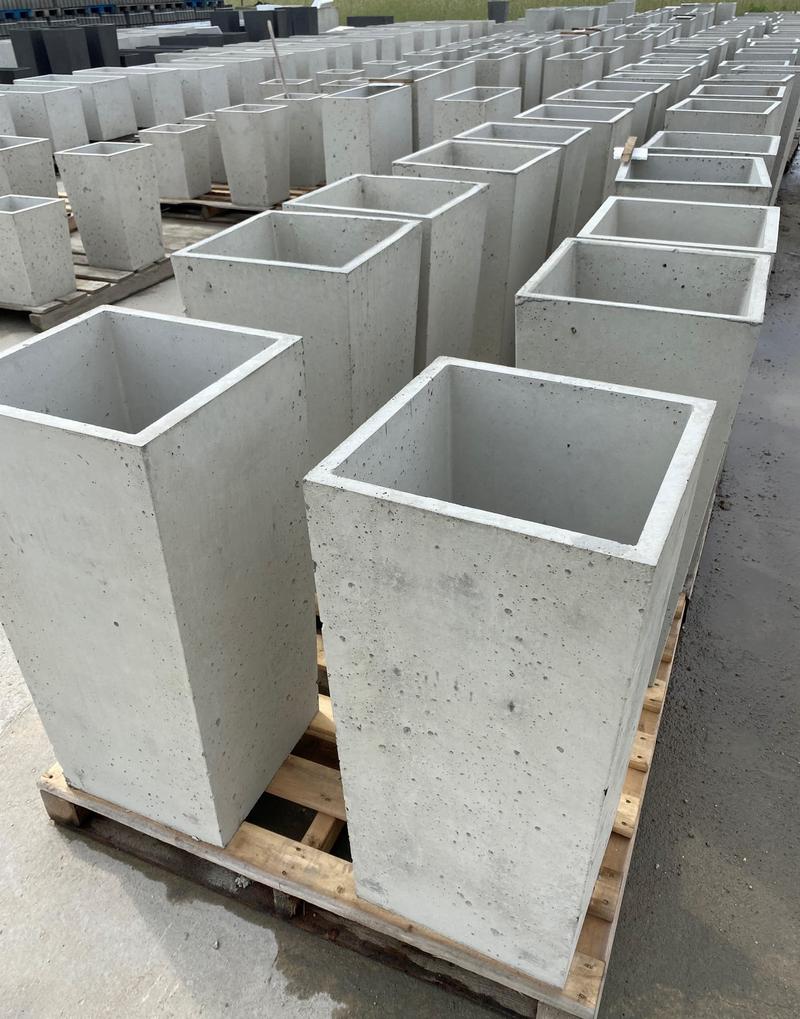 Donice z betonu architektonicznego DIY