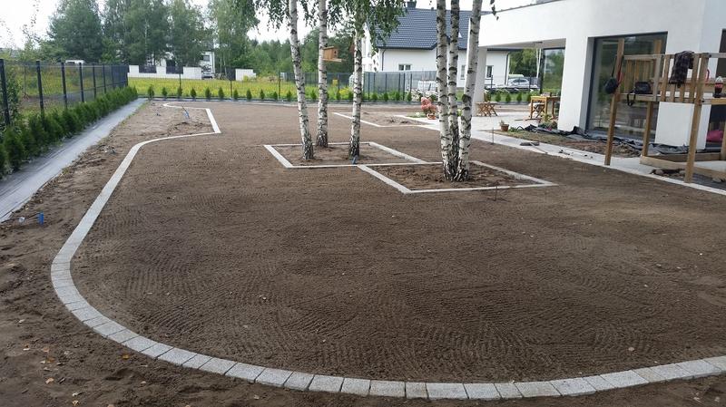 Jak wyrównać teren w ogrodzie bez kosztownych błędów? Praktyczne porady i wskazówki