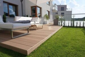 Mistrzowskie układanie tarasu z desek kompozytowych – uniknij błędów i niepotrzebnych kosztów