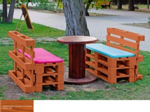 Twórz unikatowe meble ogrodowe z palet – proste pomysły na DIY dla każdego