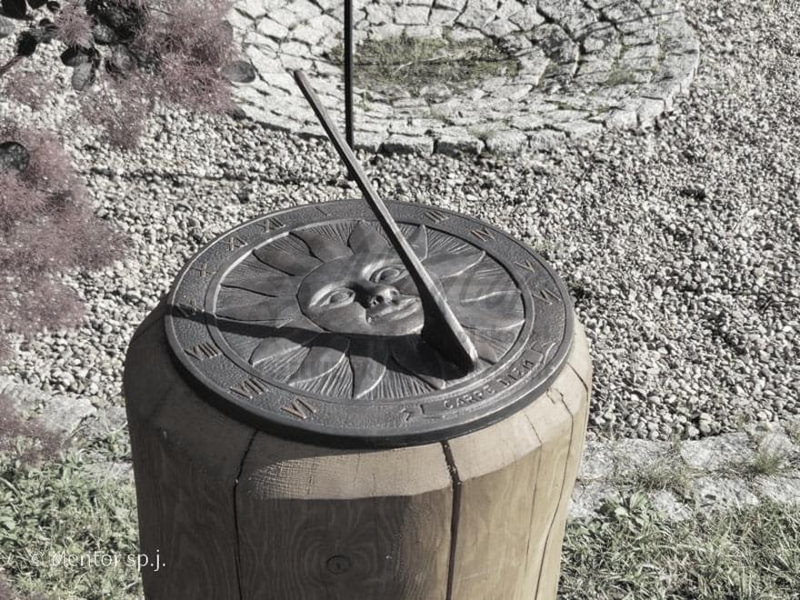 Zegar słoneczny DIY